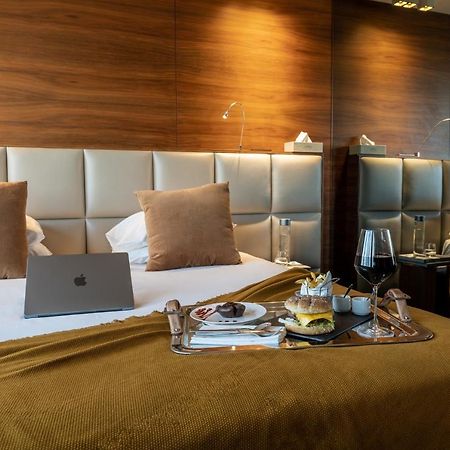 Howard Hotel Paris Orly Airport Paray-Vieille-Poste Экстерьер фото